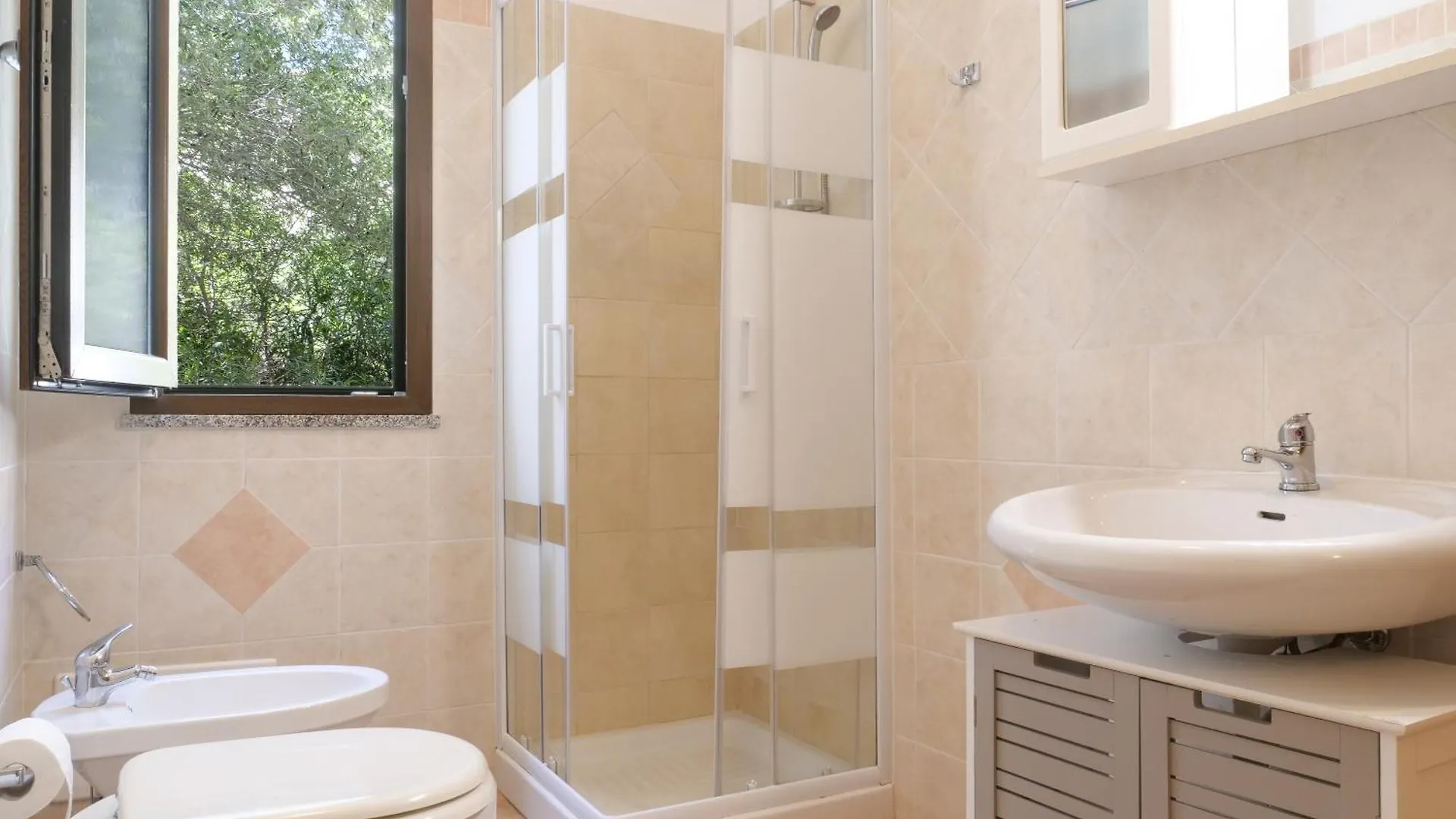 B&B I Colori Di Chia Bed and Breakfast