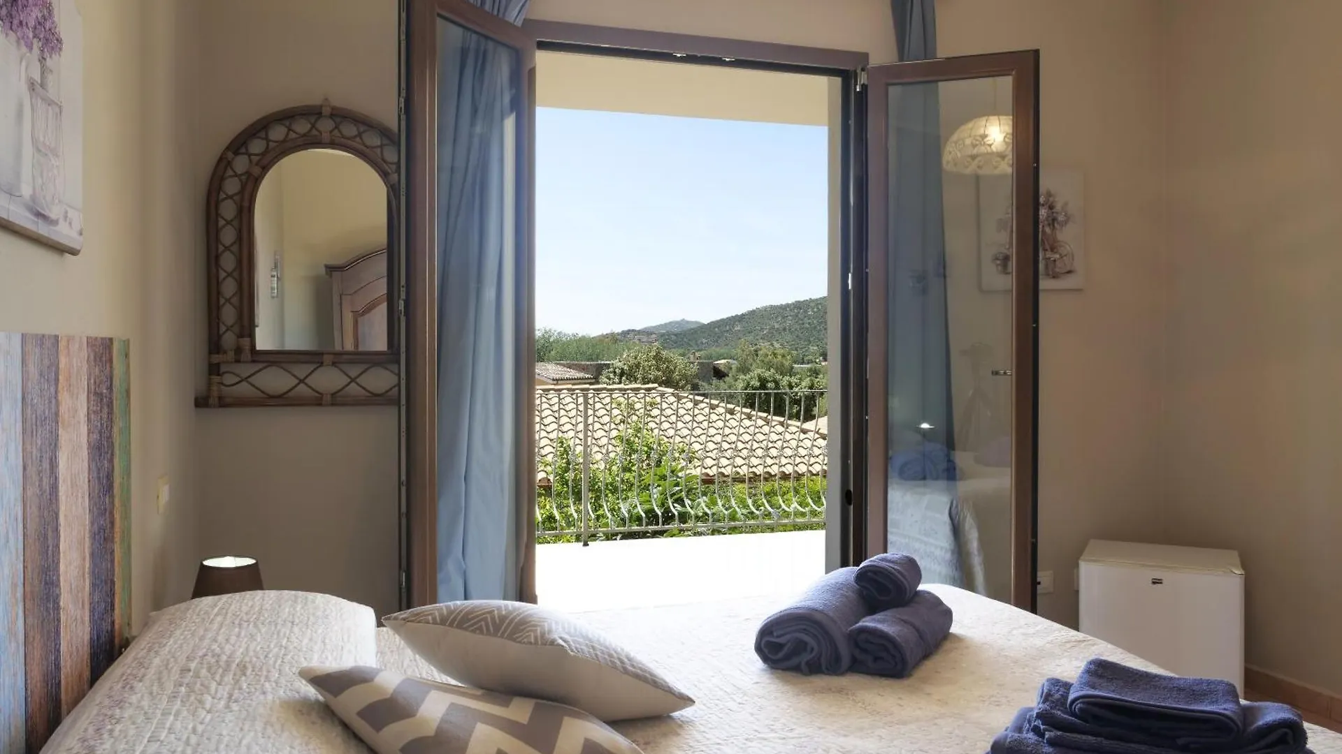 B&B I Colori Di Chia Ιταλία