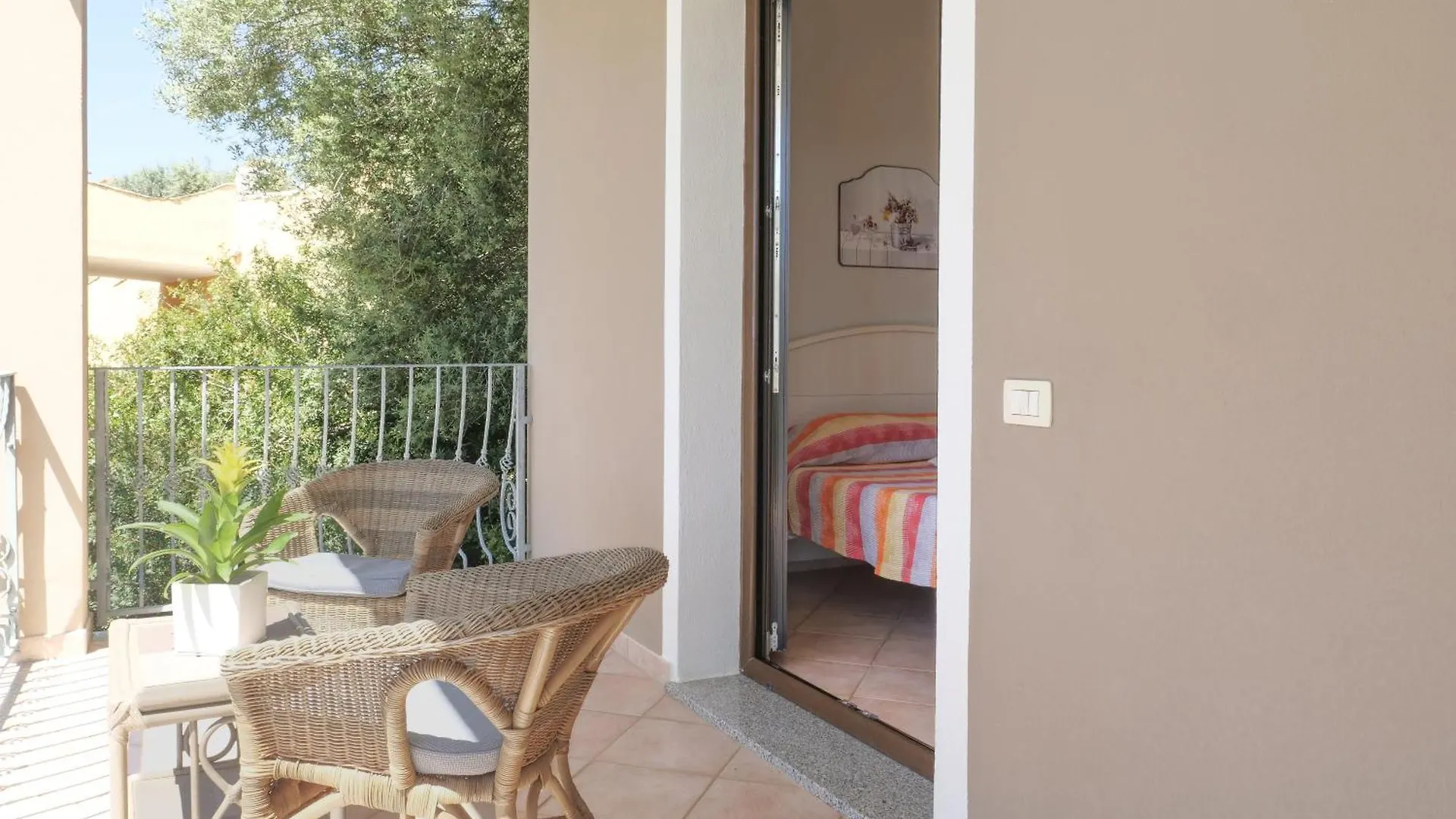 Bed and Breakfast B&B I Colori Di Chia Ιταλία
