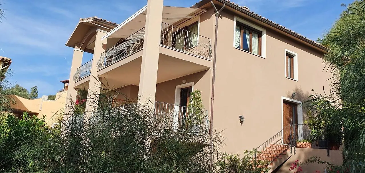 Couette-café B&B I Colori Di Chia Italie