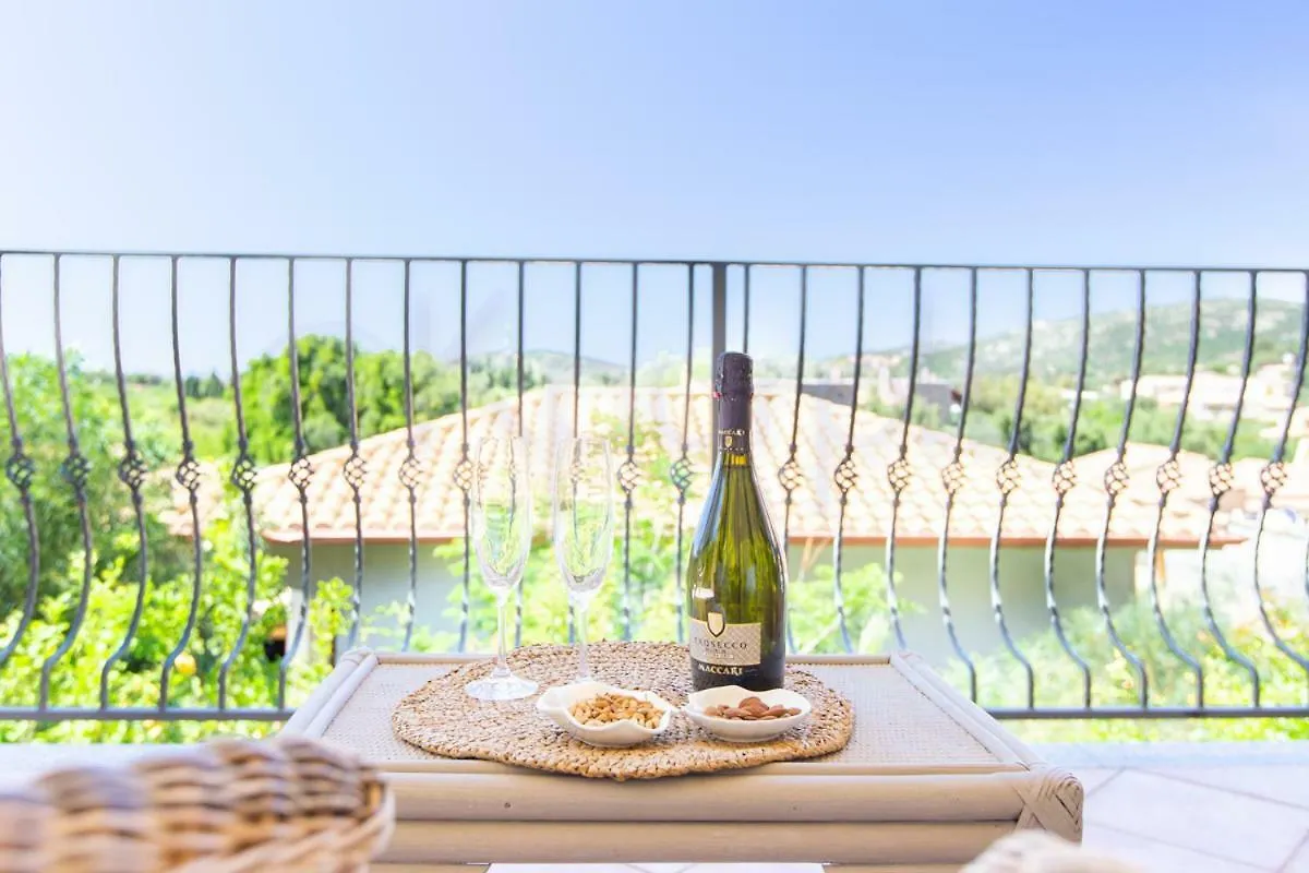 B&B I Colori Di Chia 0*,  Italie